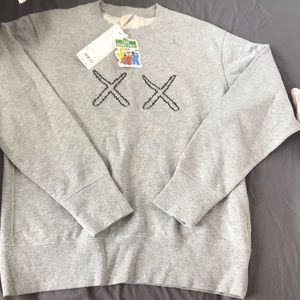 Uniqlo Kaws sweater